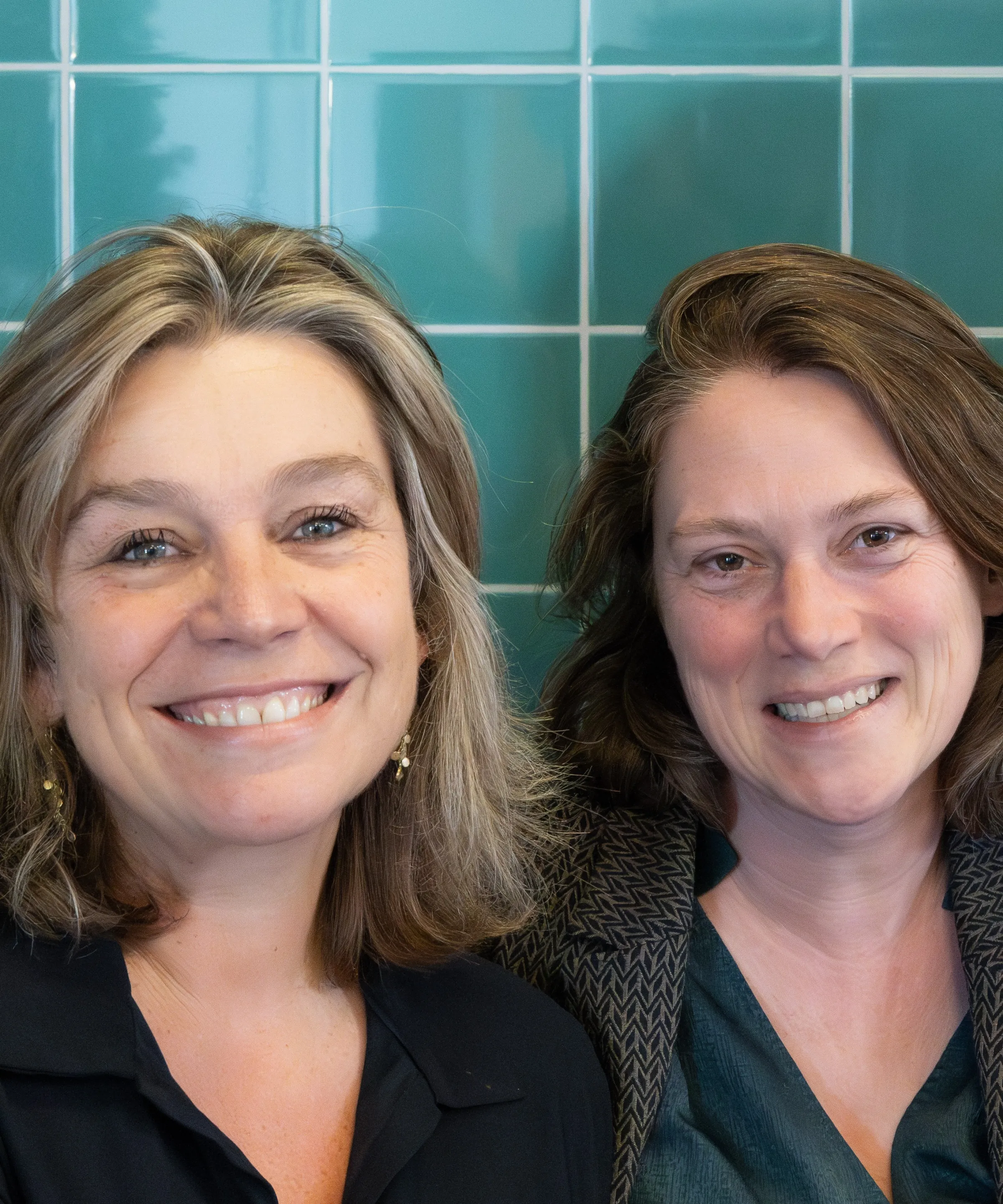 Ineke Aquarius en Inez van Oord