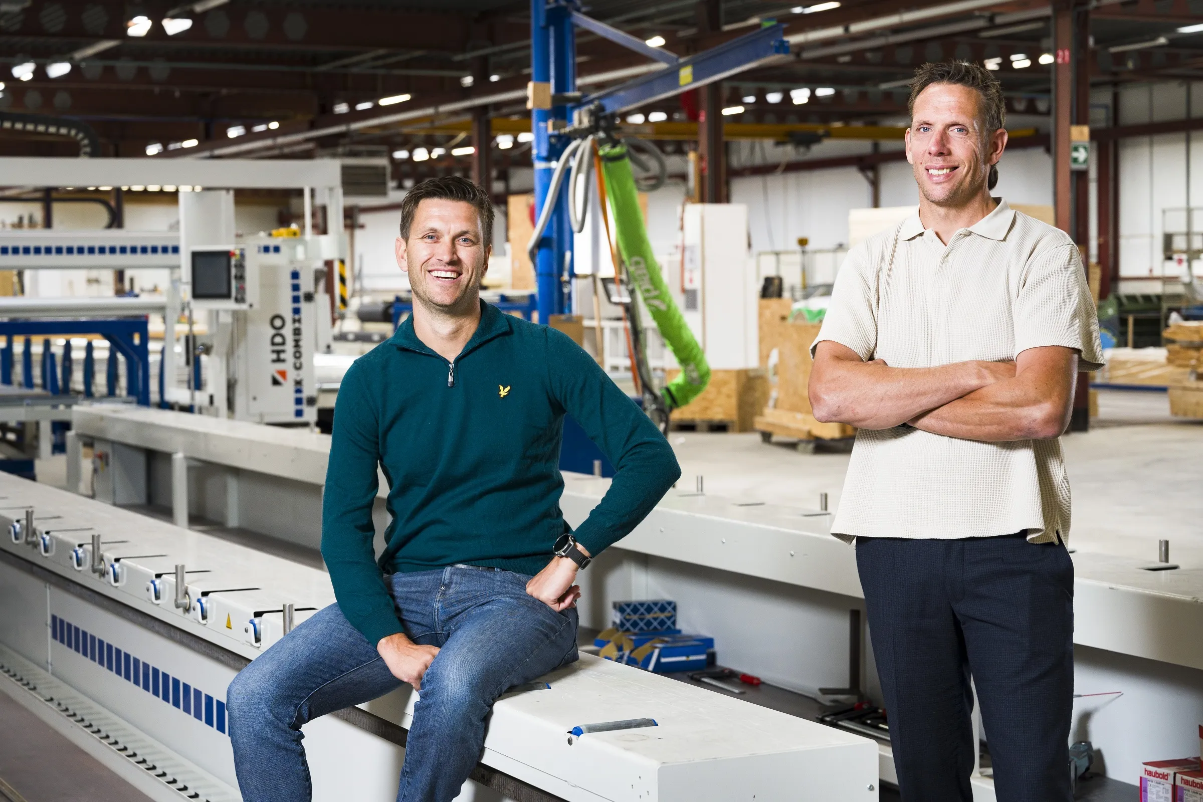 Mensen HDO Groep binnen productiehal