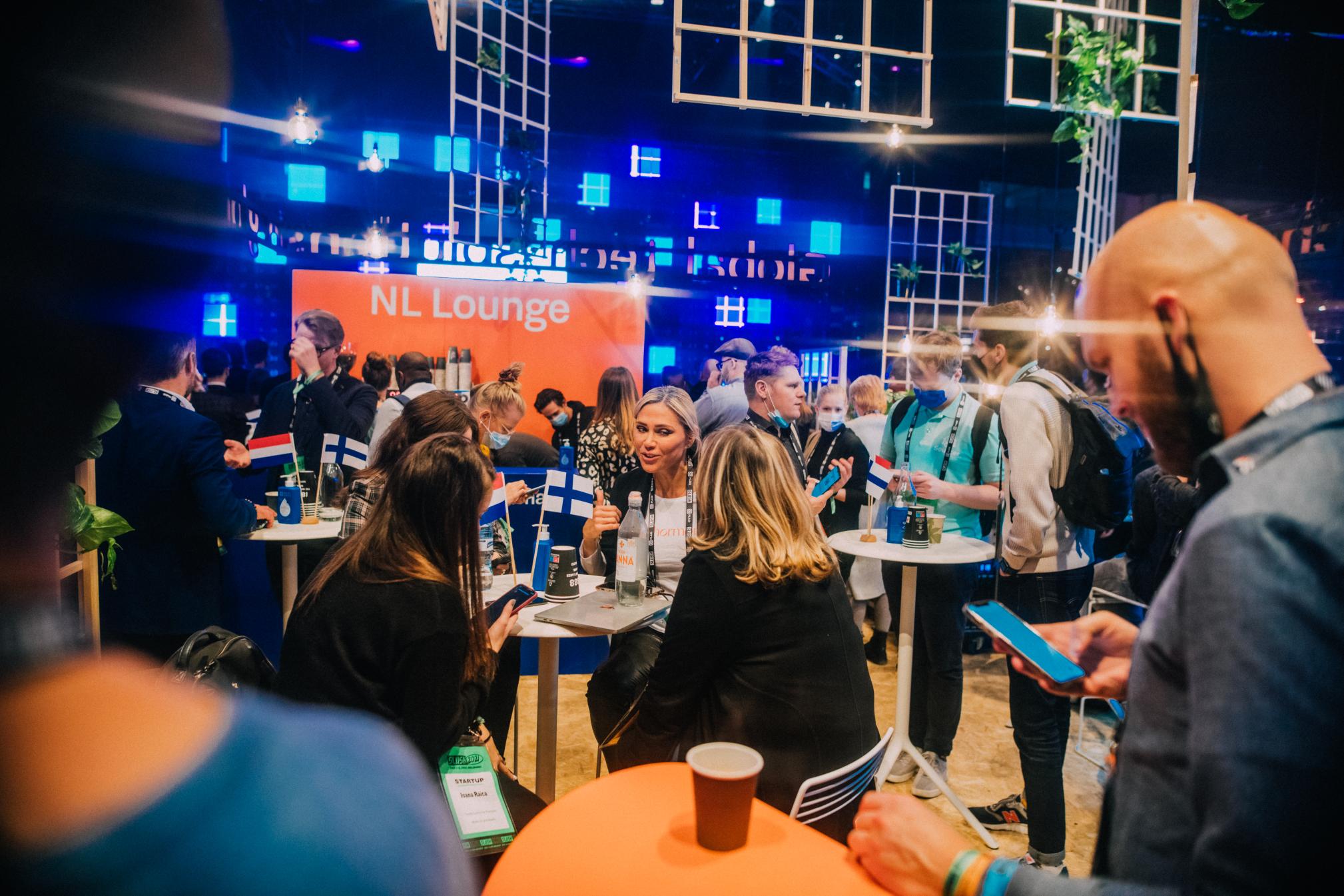 Overzichtsfoto van NL Lounge tijdens een beurs